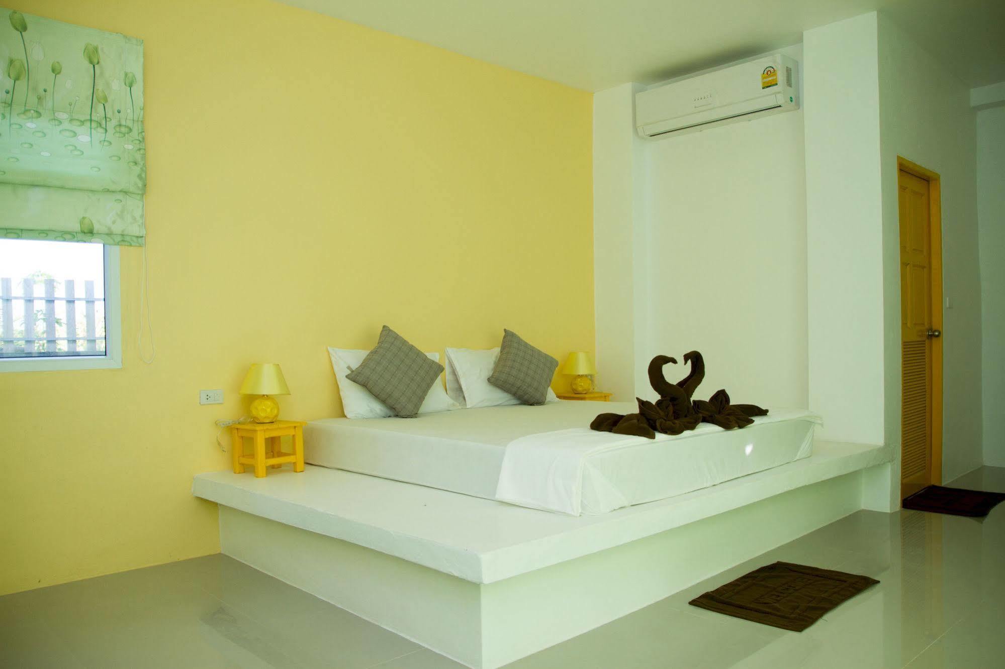 Hotel Keereelay Ko Lanta Exterior foto